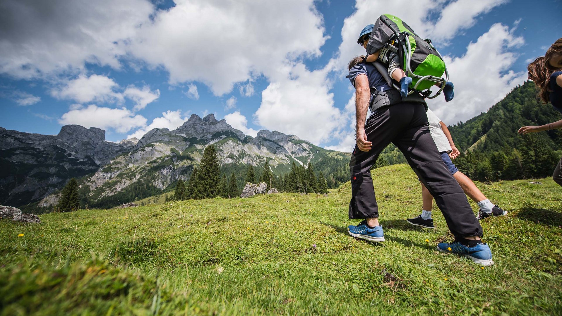 Sanfter Ökotourismus in den Alpen in Bildern