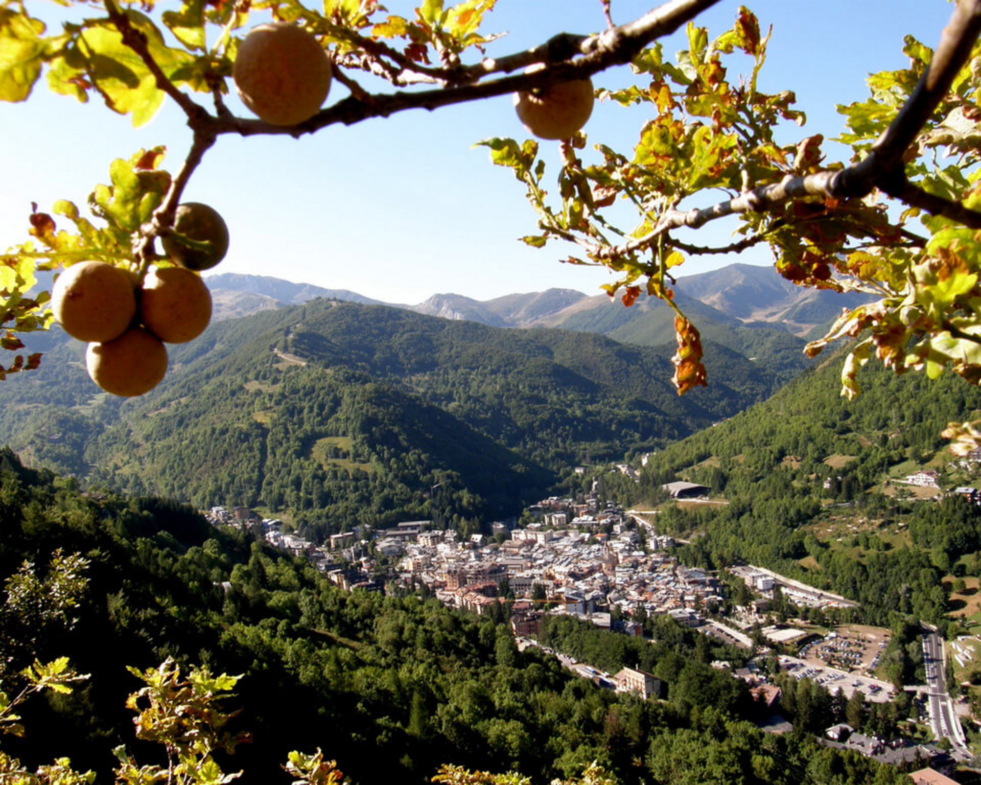 Lungo la via del sale, da Limone al mare