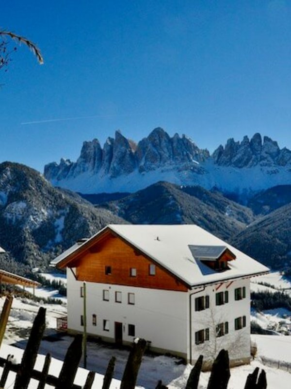 Val di Funes: Vivere la natura attraverso gli splendidi masi