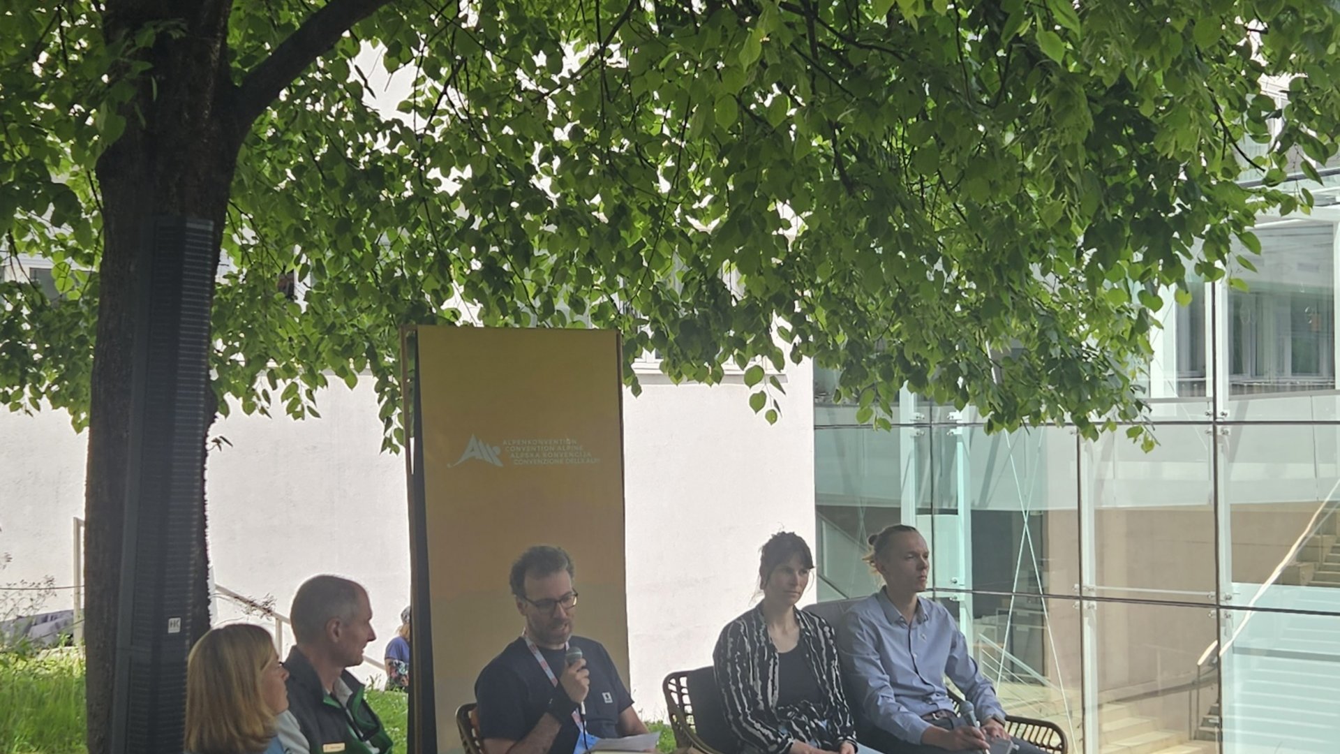 Klimawandelanpassung in den Alpen - Beispiele, Strategien, Perspektiven Klimawandelanpassung in den Alpen - Beispiele, Strategien, Perspektiven