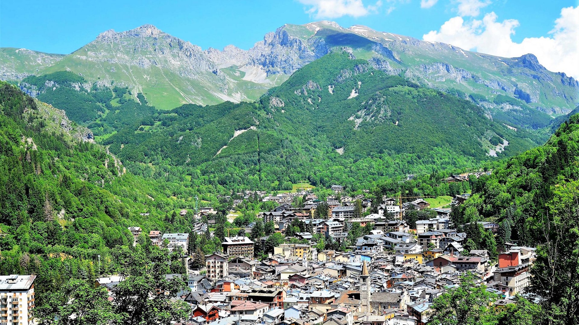 Pictures of gentle eco-tourism in the Alps