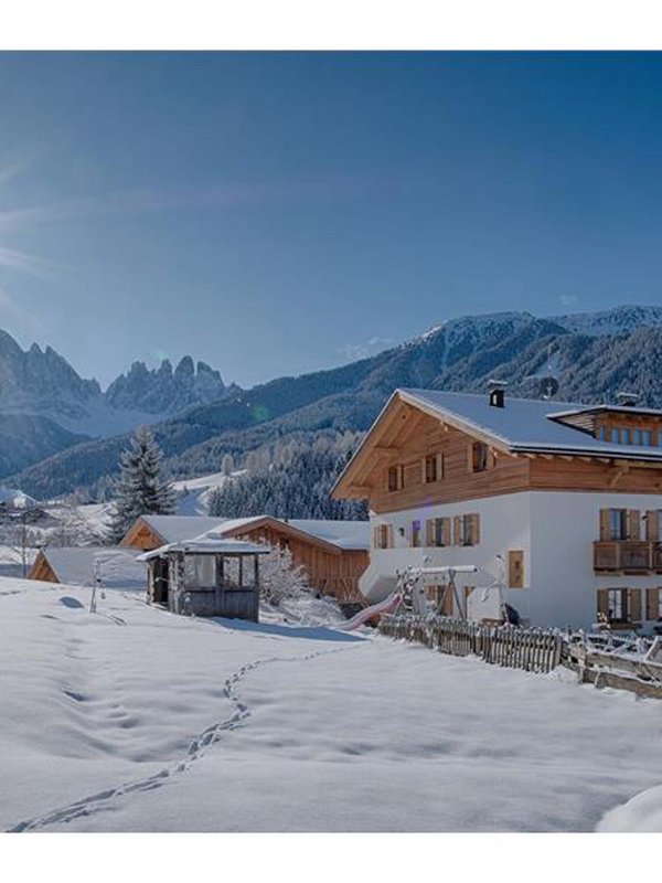 Val di Funes: Vivere la natura attraverso gli splendidi masi