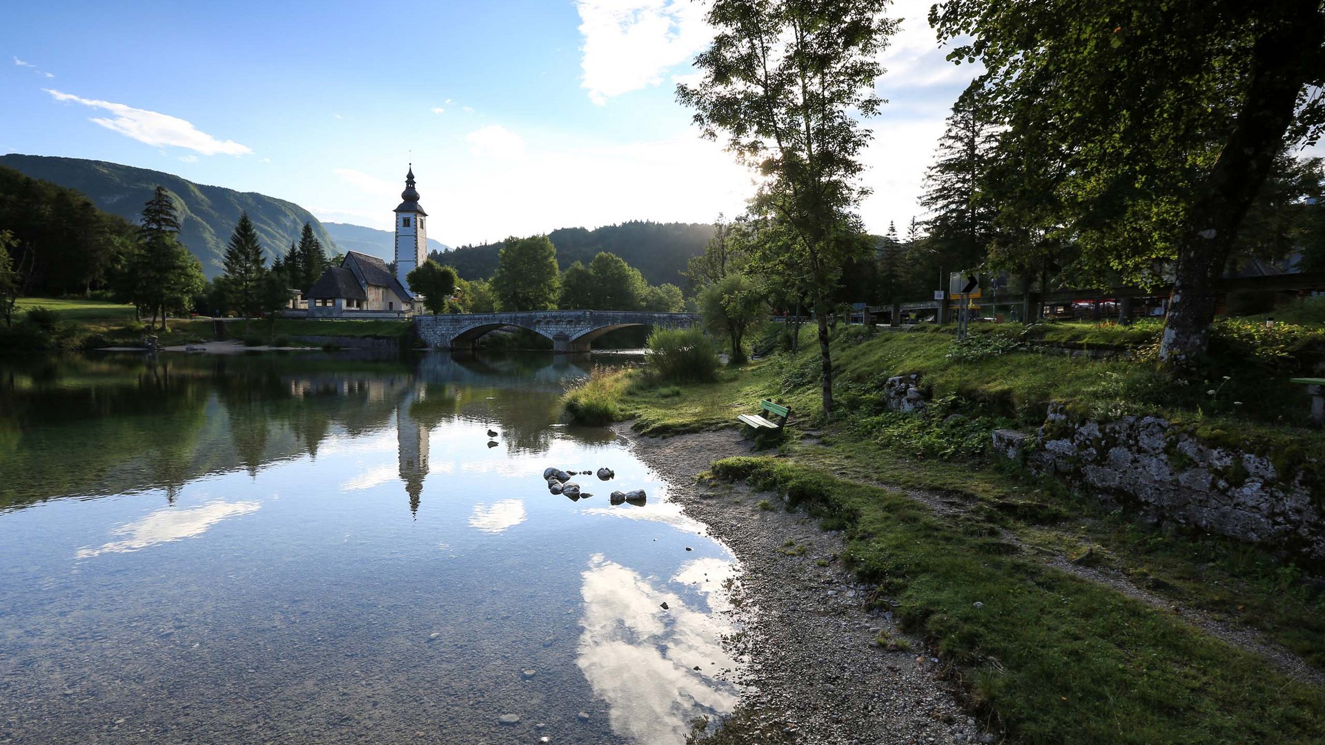 Sanfter Ökotourismus in den Alpen in Bildern