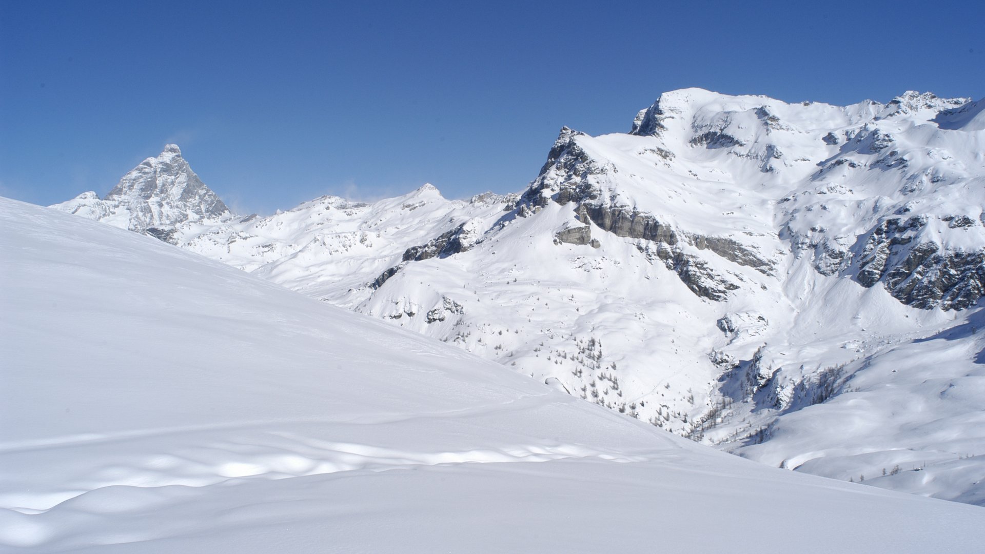 Pictures of gentle eco-tourism in the Alps